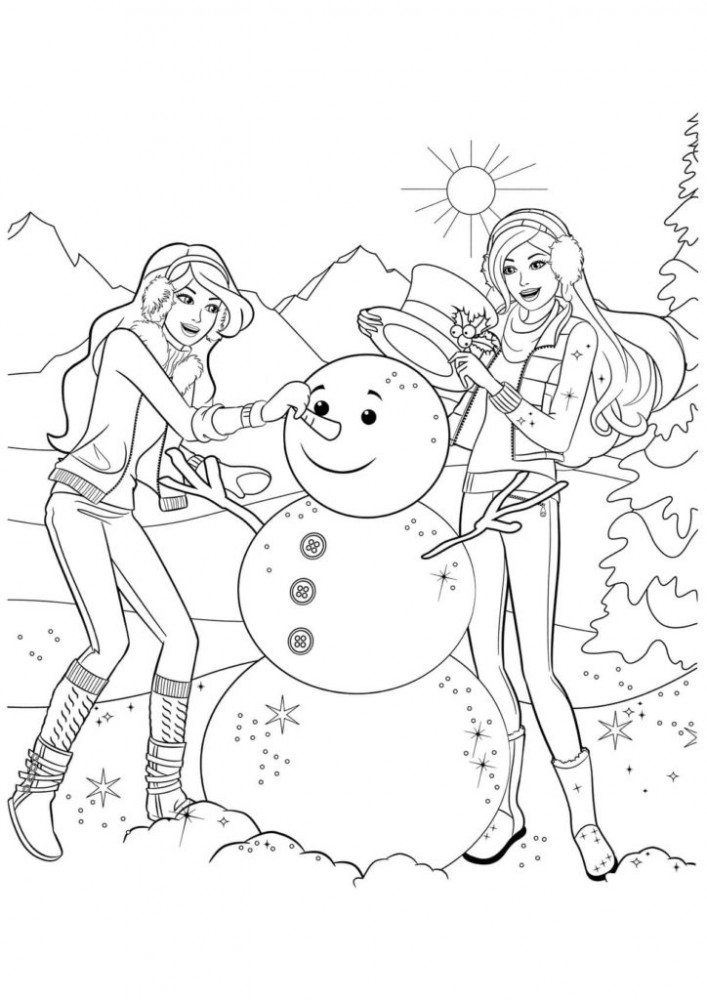 Барби с подругой делают снеговика