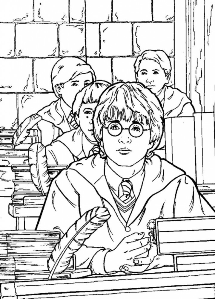 Гарри Поттер — лучший ученик курса.